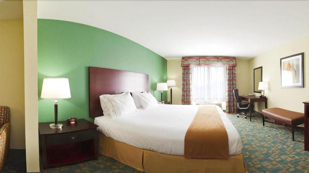 Holiday Inn Express Hotel & Suites Thornburg-S. Fredericksburg By Ihg Kültér fotó