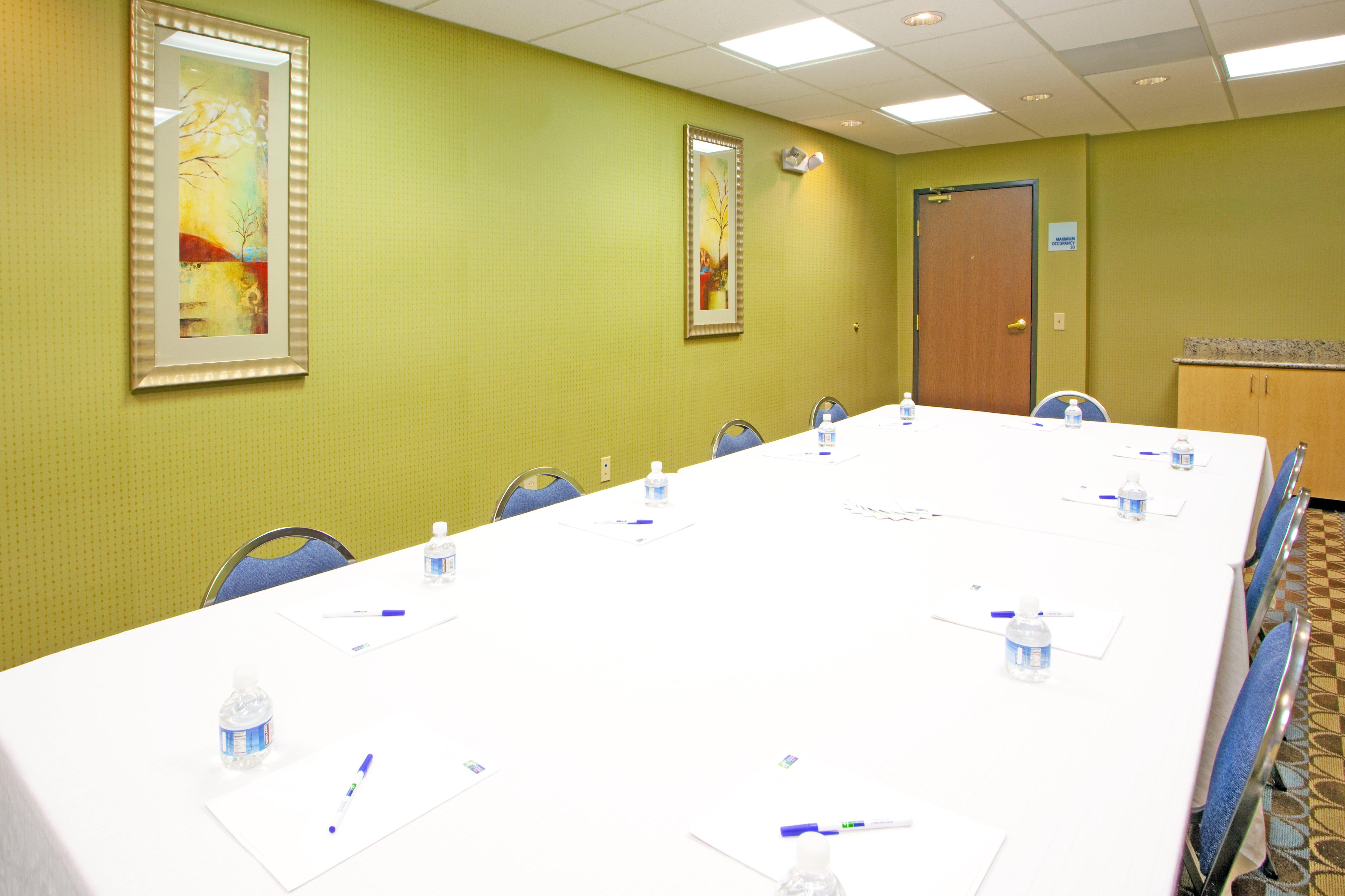 Holiday Inn Express Hotel & Suites Thornburg-S. Fredericksburg By Ihg Kültér fotó