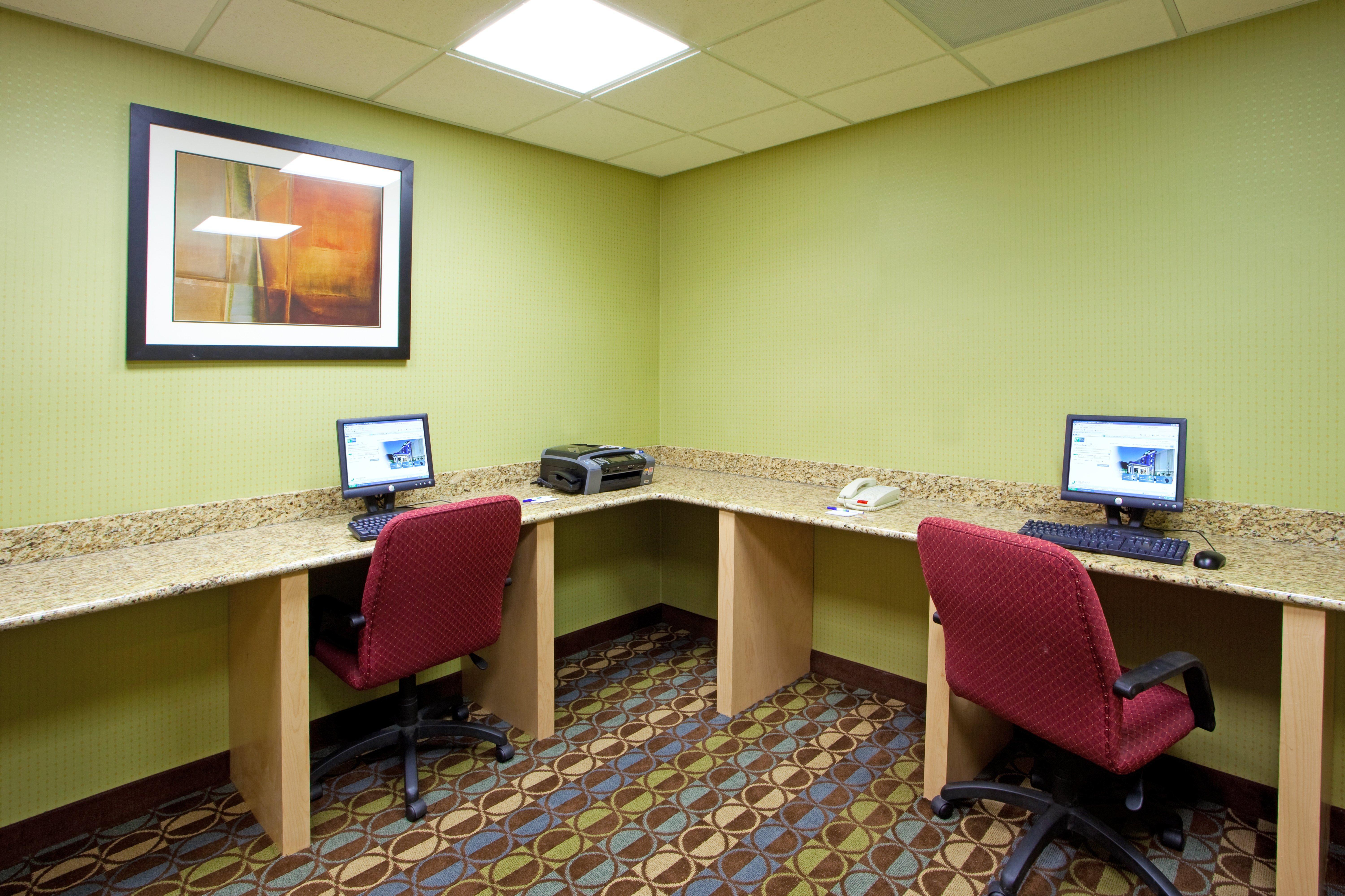 Holiday Inn Express Hotel & Suites Thornburg-S. Fredericksburg By Ihg Kültér fotó